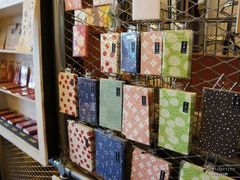 -(株)越後屋デパート