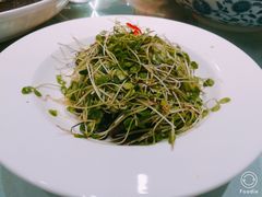 秋耳鲜桃仁-西北人家莜面村(建设店)