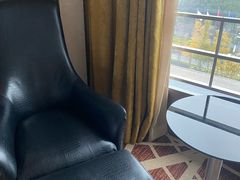 -上海虹桥西郊假日酒店