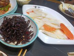 -小红鲸·海鲜餐厅(轸大路店)