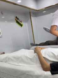 -苗医生专业祛痘·皮肤管理