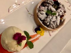 -龙虾酒吧扒房(宁波香格里拉店)