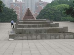 -上海市龙华烈士陵园