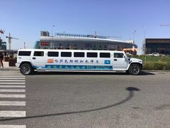 -霍尔果斯国门景区