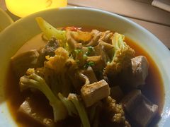 散叶花菜笋炖牛腩-南小馆(迪士尼小镇店)
