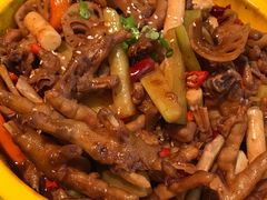 -多嘴超级肉蟹煲(欧亚卖场店)