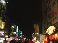 -六合夜市