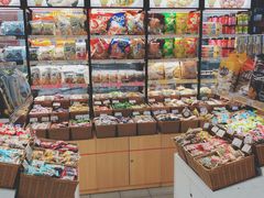 零售区-来伊份LYFEN(龙蟠中路店)
