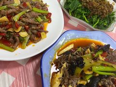 -洪霞餐馆