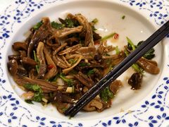 -品香菜馆(旗峰路中侨大厦店)