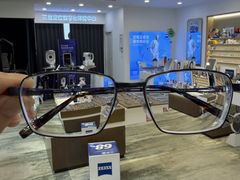 -三目眼镜·蔡司视觉合作店(青浦宝龙店)