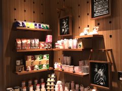 -星巴克臻选(广州好世界广场店)