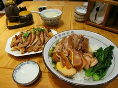 狮头鹅猪耳猪手-狮头牌卤味研究所·卤味饭(花城汇南区店)