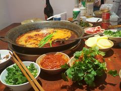 -四小区火锅·巷子里的重庆火锅(花照壁店)