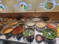 -一朵菌·野生菌探索家火锅(南亚店)