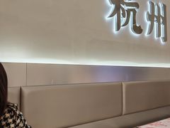 -老班长·小龙虾·鲜货烧烤大排档(金街美地店)