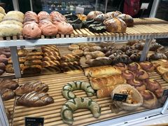 -焙丽拾光(麦凯乐直营店)