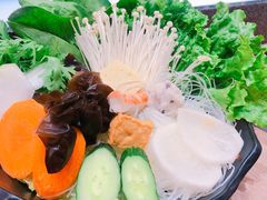 -呷哺呷哺(新世界百货望京店)