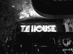 -TZ House音乐现场(来福士中心店)