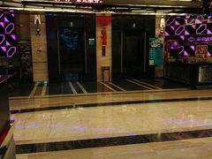 -蓝尊量贩(黄河路店)