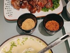 -乔家小院•非遗驴肉•本地小海鲜(滨河路店)