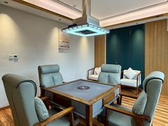 -茅草房·河畔园林火锅