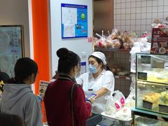 -白玉兰食品甜凤店(合生汇店)