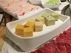 -左庭右院鲜牛肉火锅(金山万达店)