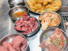 -马路牙子烧烤音乐酒馆(望京店)