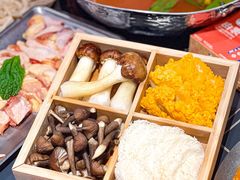-由衷贵州酸汤牛肉火锅(新桥店)