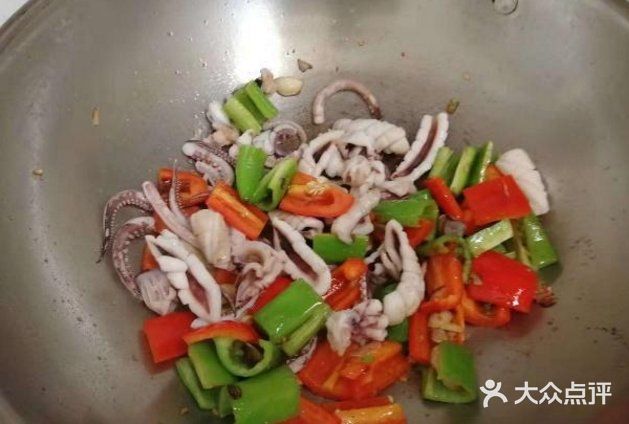 炒鱿鱼的家常做法，美味营养好吃