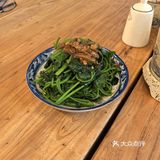 东西也好吃，尤其喜欢卤肉饭和蒜泥鲜蚵
