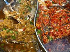 -阿瓦山寨·湘菜现炒·剁椒鱼头王(咸阳总店)