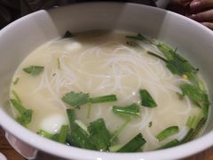 秀才米线-茶花妹子云南餐厅(传媒大学店)