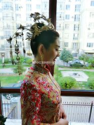 -红馆妆造(中央大街店)