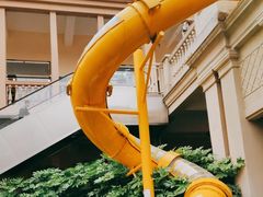 -王府井奥莱临潼小镇(临潼店)