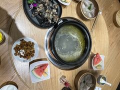 -一朵菌·野生菌探索家火锅(南亚店)