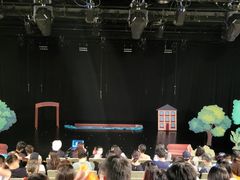 -猴有戏教育戏剧·音乐剧·主持口才·演讲朗诵辩论(环球港华师大校区)