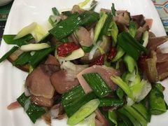 -乡土特色.冷锅鱼.牦牛肉汤锅