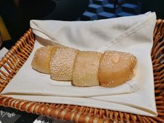 芝麻面包-西堤牛排(杭州金沙天街龙湖店)