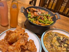 -东来菜馆•手抓海鲜家常菜•海鲜锅贴