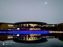 -金桥现代产业园区-停车场