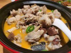 茶油走地鸡-胡子大厨·超级小炒肉(晶耀前滩店)