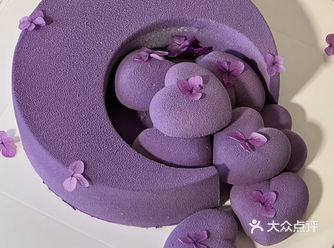 我不信有哪个女孩子看到这个蛋糕不心动