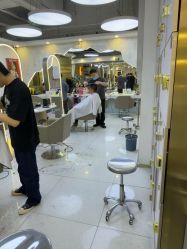 -虫二·专注健康烫染沙龙