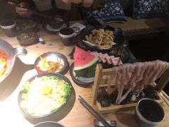 -湊湊火锅·茶憩(杭州湖滨银泰in77店)