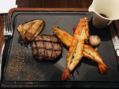 神户牛肉-恰餐厅及酒吧 CHAR Bar & Grill (北京丽都皇冠假日店)