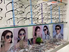 -利客来眼镜店(崂山百货店)