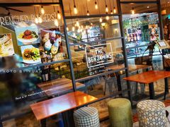 -Benjamin Browns Bistro & Bakery