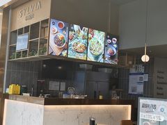 -POKEE VIA&Brunch·维娅(重庆来福士店)